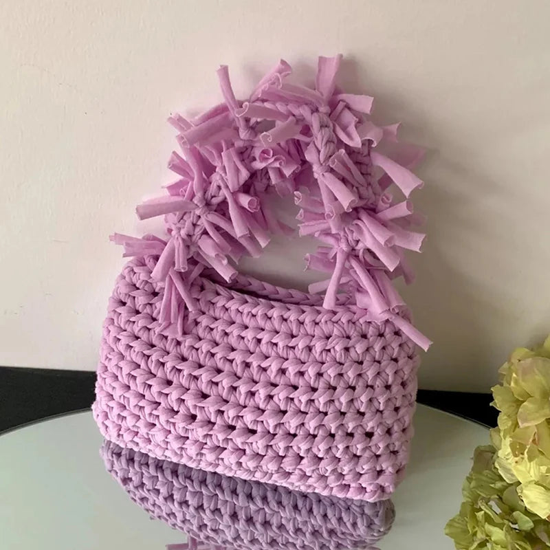 The Breezy Bloom – Handwoven Holiday Mini Tote