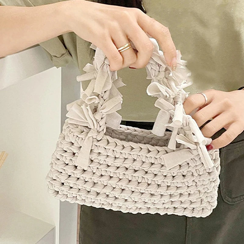 The Breezy Bloom – Handwoven Holiday Mini Tote
